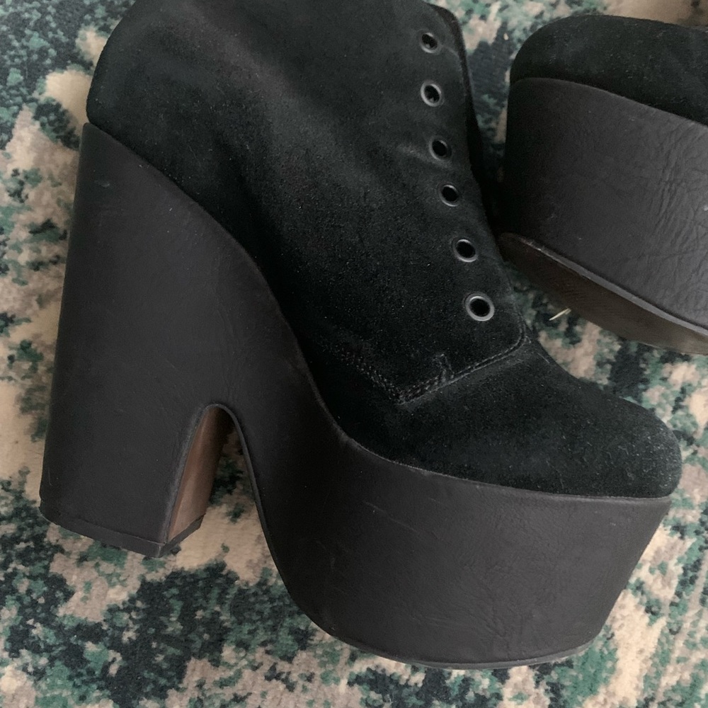 Topshop Suede Platform Boot. - Picture 2 of 13